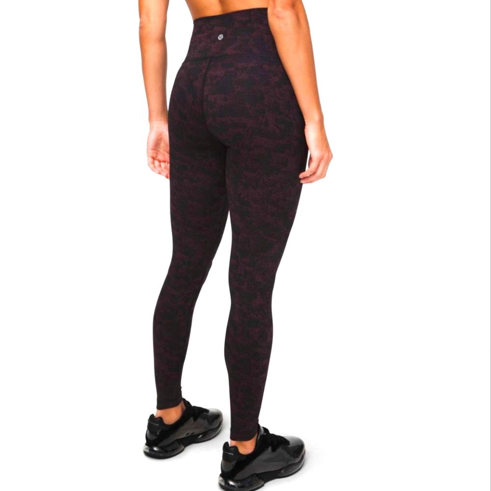 Lululemon Wunder Under 28"